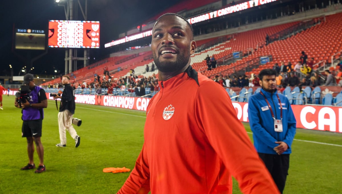 Una opción para la delantera que se complica para el Sevilla