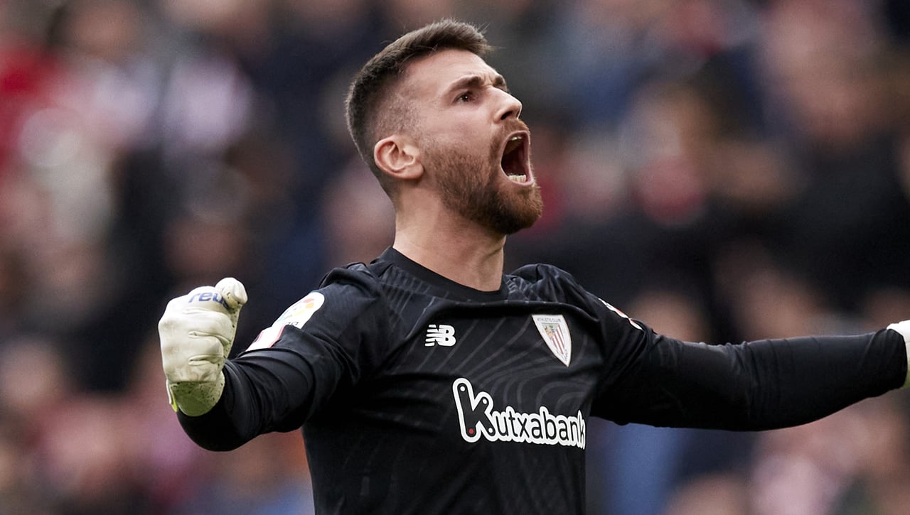 Unai Simón lo pone difícil