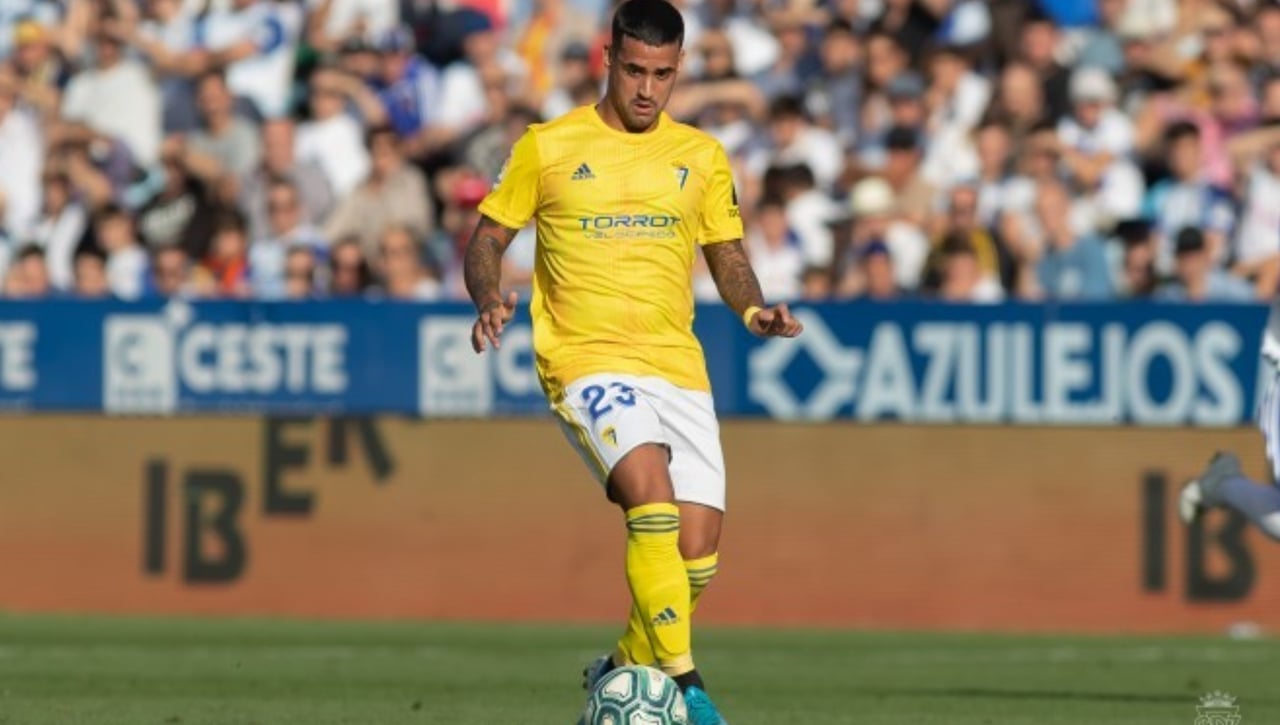 Nano Mesa deja de pertenecer al Cádiz