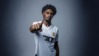 Thierry relata su calvario y anuncia su vuelta: "Como si tengo que jugar de delantero"