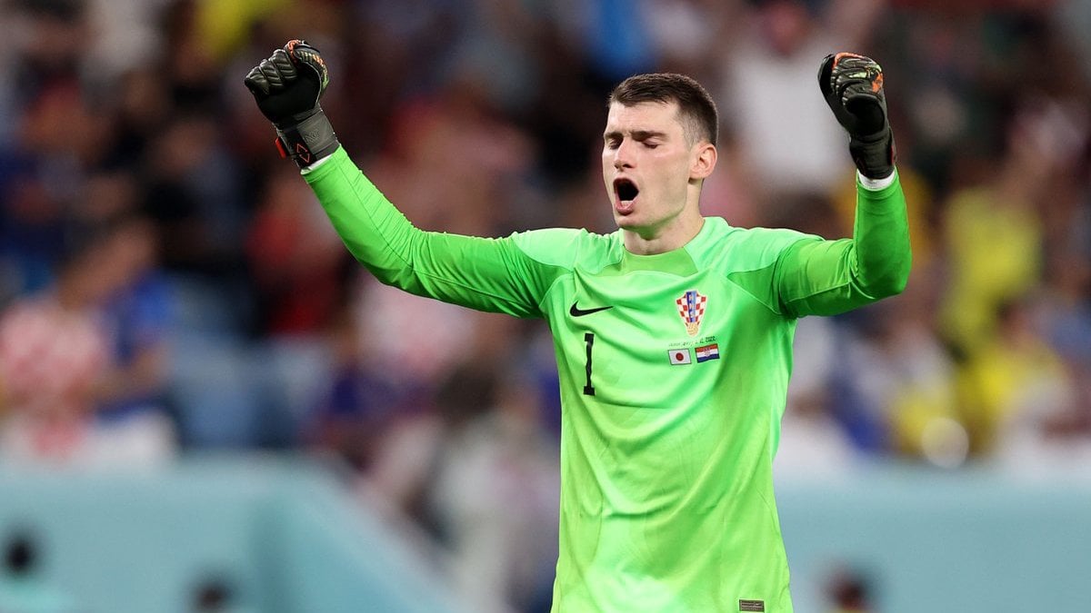 Villarreal ata a Dominik Livakovic a falta de los últimos flecos