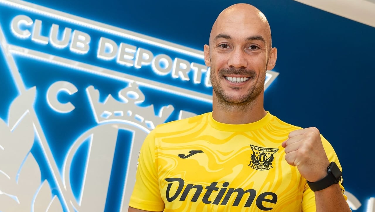 Dmitrovic desvela la cruda realidad que vivió en el vestuario del Sevilla