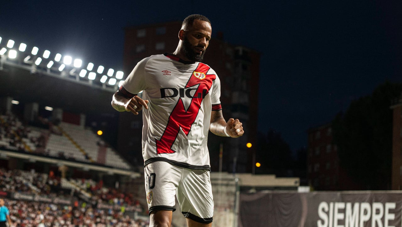 Bebé se marca un objetivo sorprendente con el Rayo Vallecano