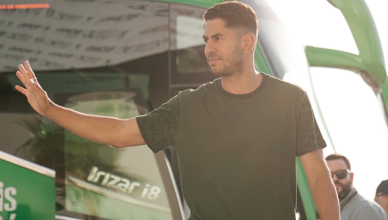 Ayoze ya viaja a Villarreal: el sueldo y los años de contrato a los que no llegaba el Betis 