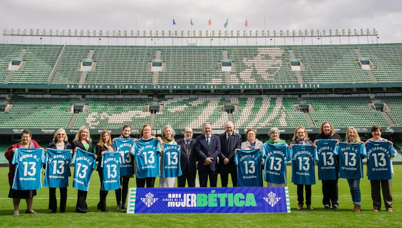 El Betis modifica su lema: "De madres a hijas, de abuelas a nietas..."