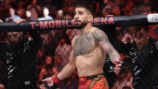 La UFC le da la razón a Max Holloway y señala a Ilia Topuria