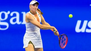 Rybakina deja las WTA Finals en un puño