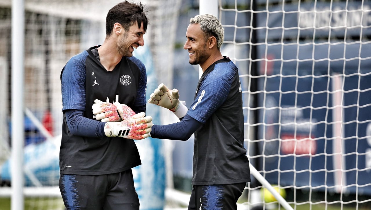 El PSG le muestra la puerta de salida a Keylor Navas y Sergio Rico y hurga en la agenda de Celta y Betis