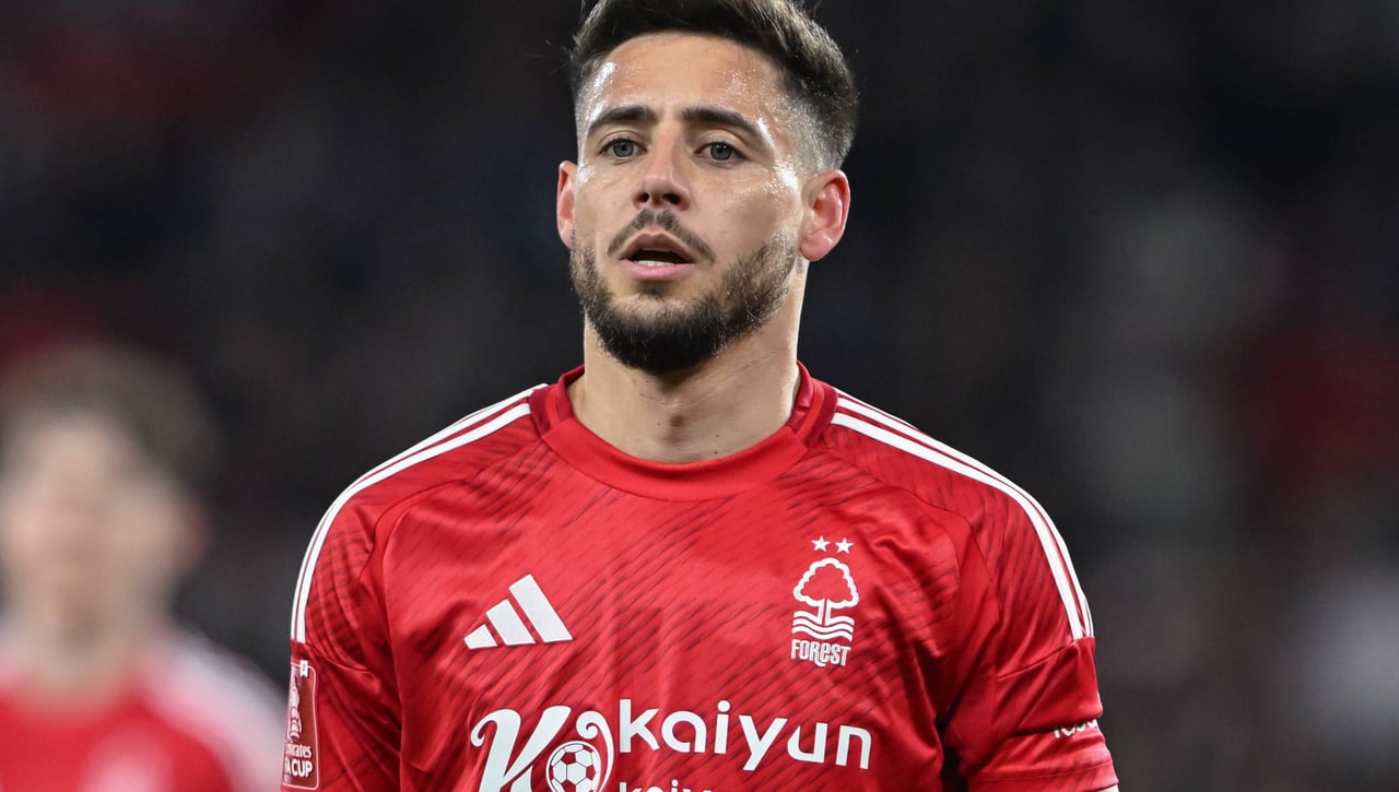 Álex Moreno ya es jugador del Girona y vuelve a LaLiga