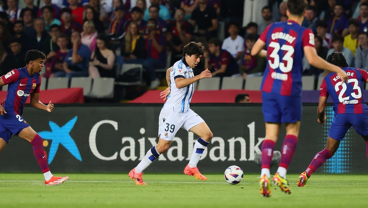 La irrupción de Aramburu cambia los planes de la Real Sociedad para reforzar el lateral derecho