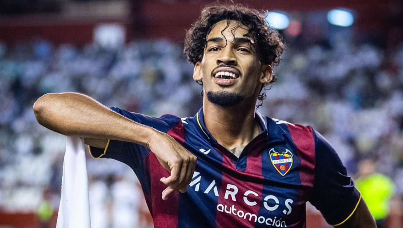 Se apunta a la carrera para fichar a Fabrício