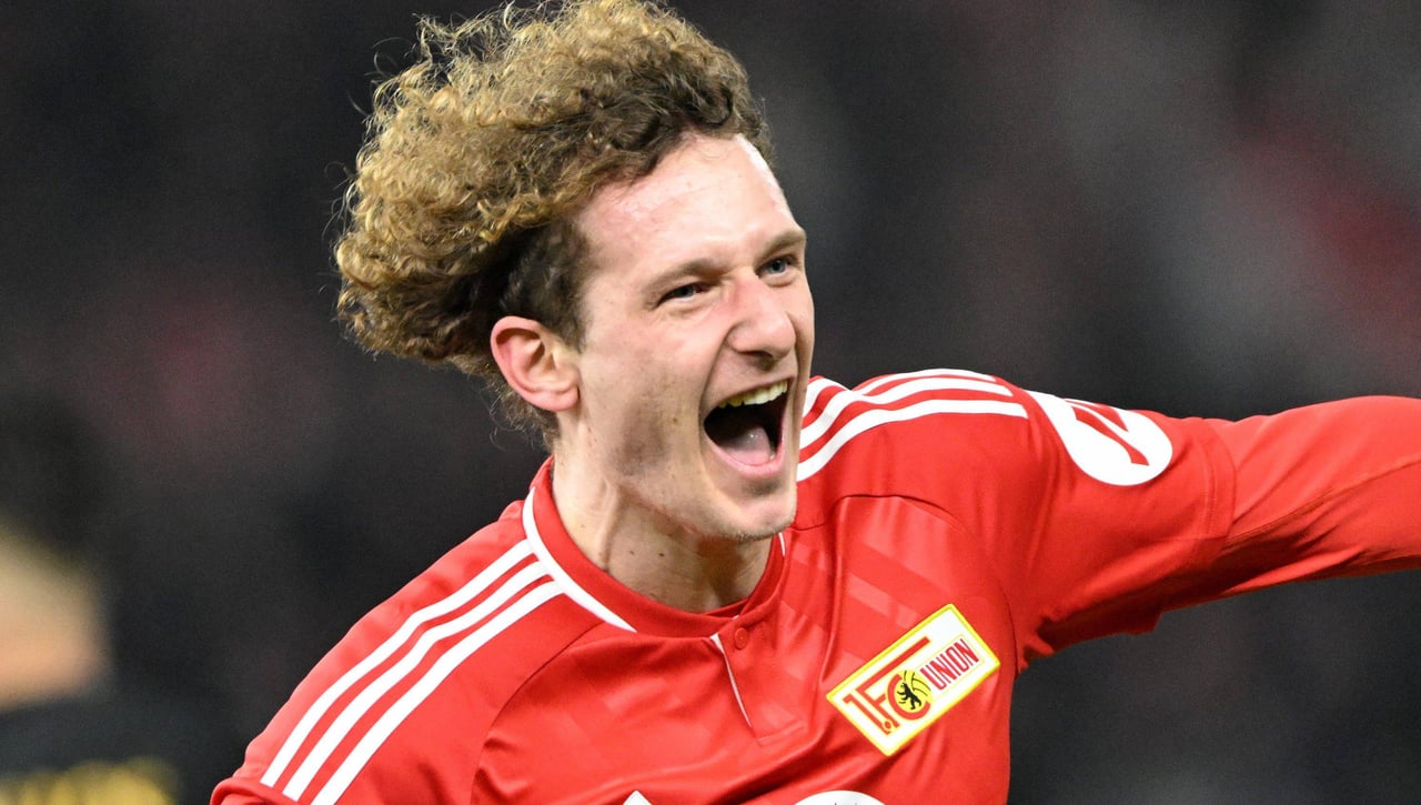 Oficial: Alex Král, nuevo fichaje para la medular del Espanyol