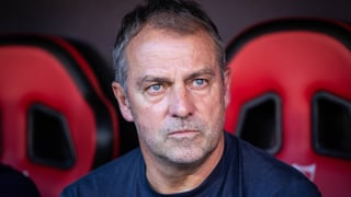  Flick, en alerta tras las derrotas ante PSG y Sevilla