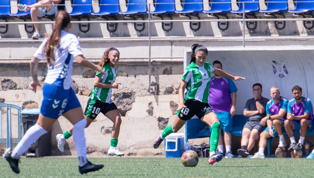 2-1: La travesía por el desierto del Betis Féminas arranca con decepción