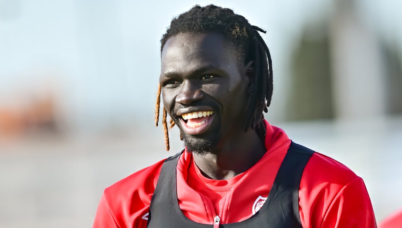 Íñigo Pérez recupera al campeón Pathé Ciss y ya cuenta con Akhomach