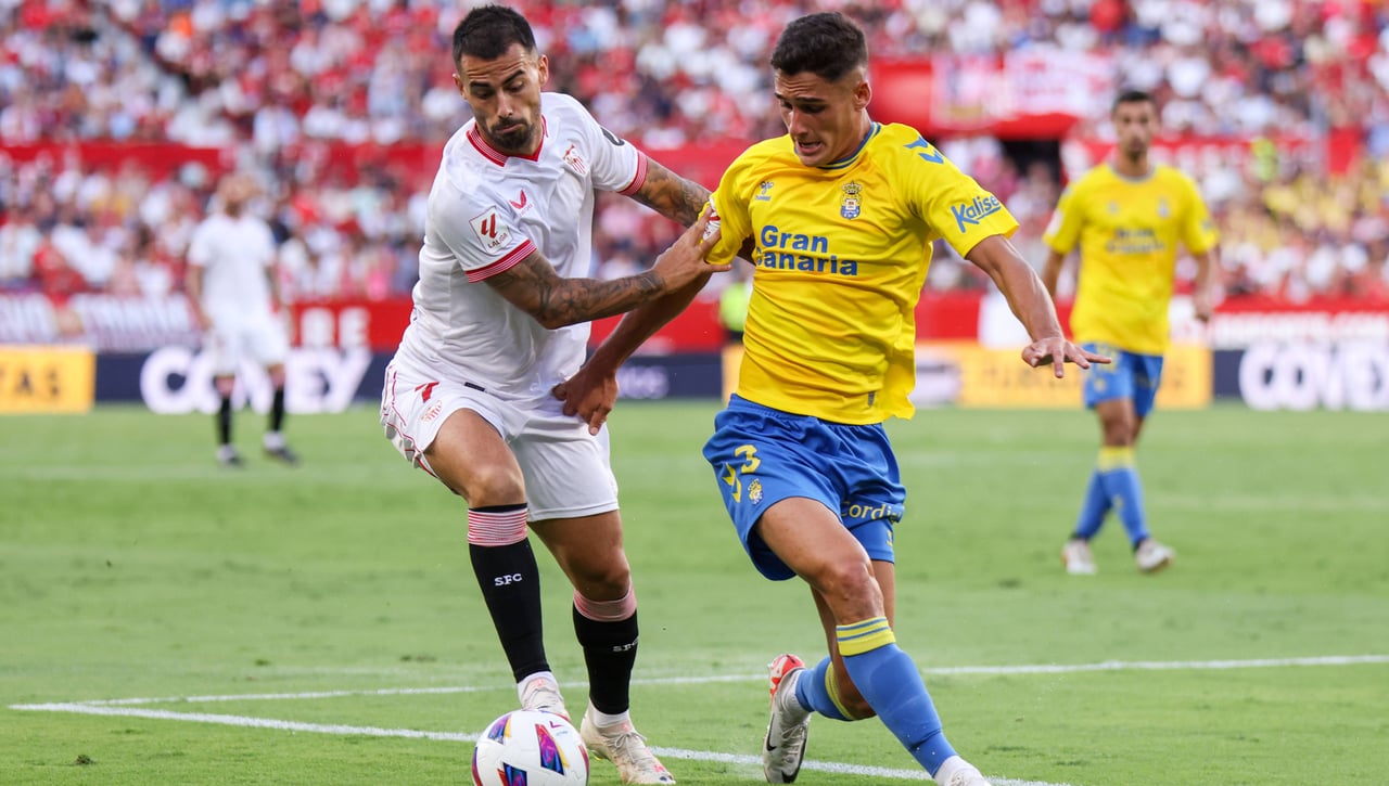 Primeros contactos por Sergi Cardona