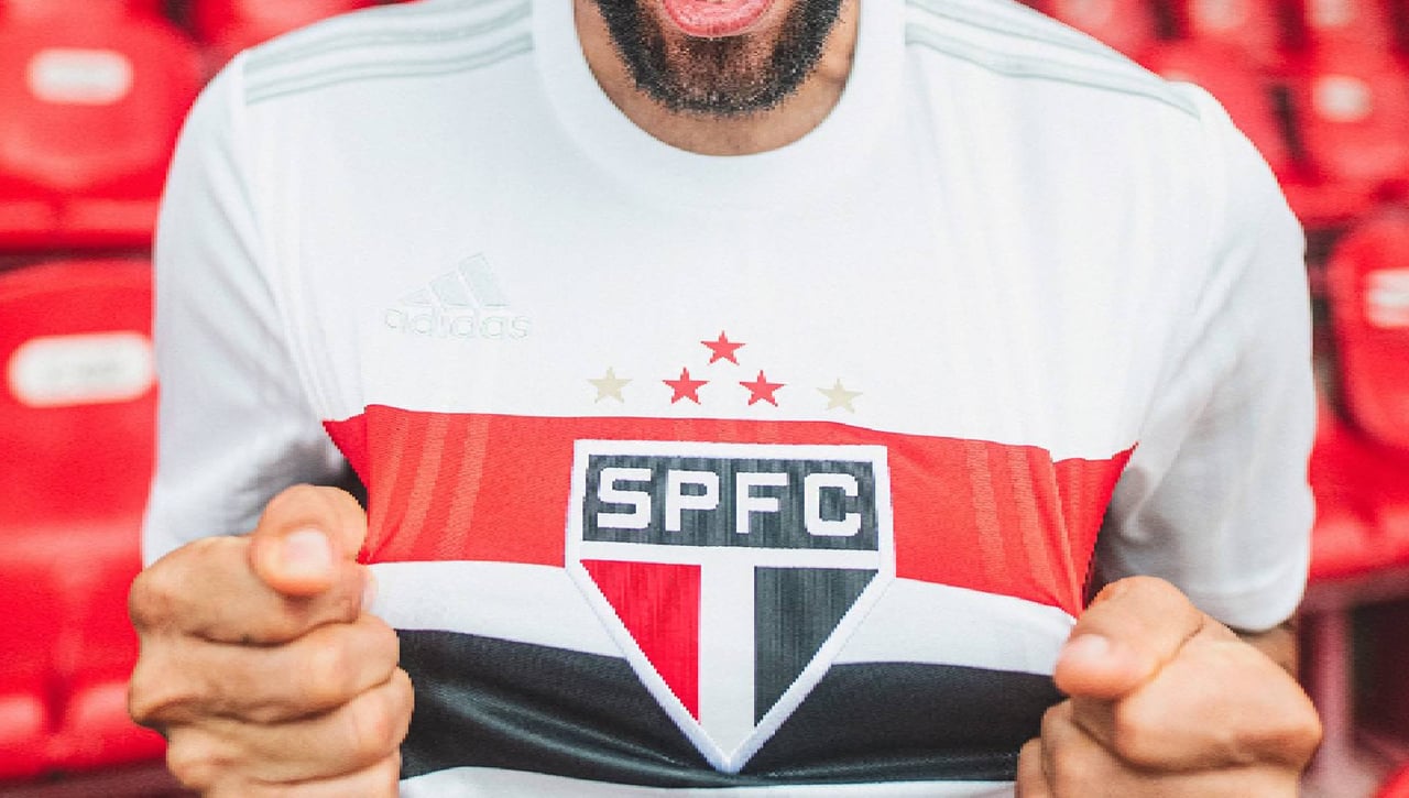 Por qué los equipos brasileños tienen estrellas en sus escudos