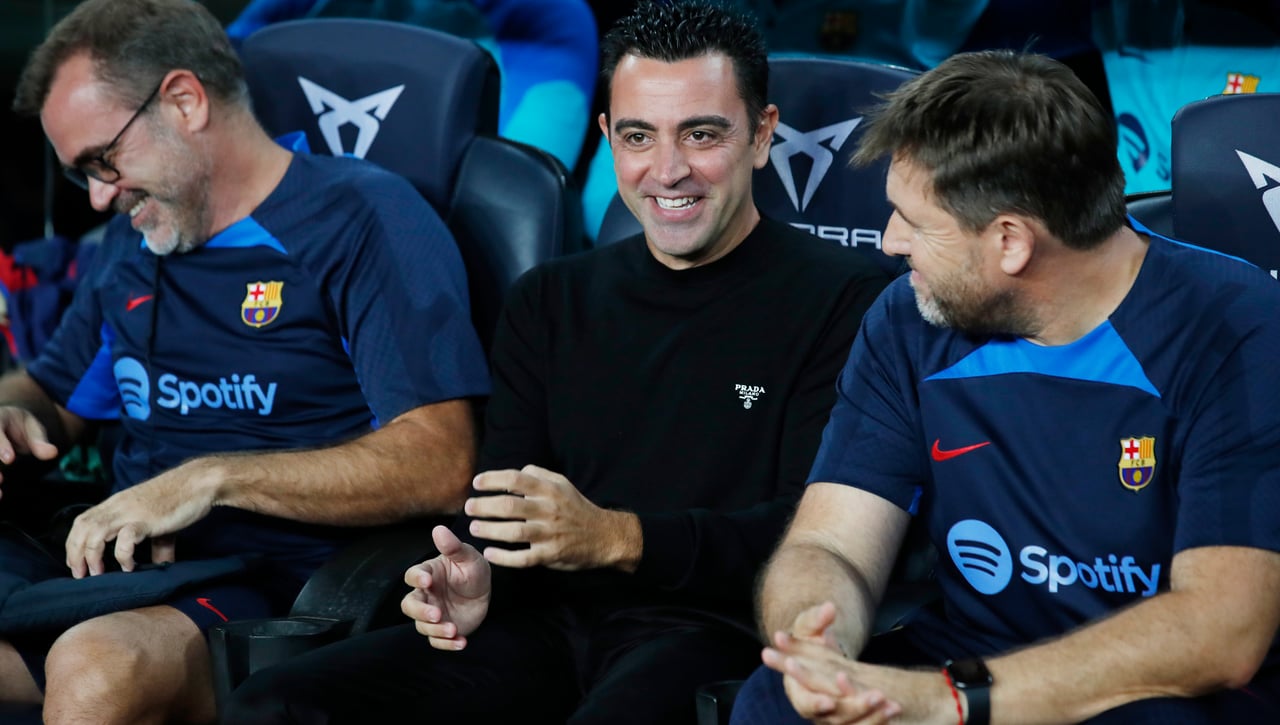Xavi da la lista de convocados con una importante ausencia