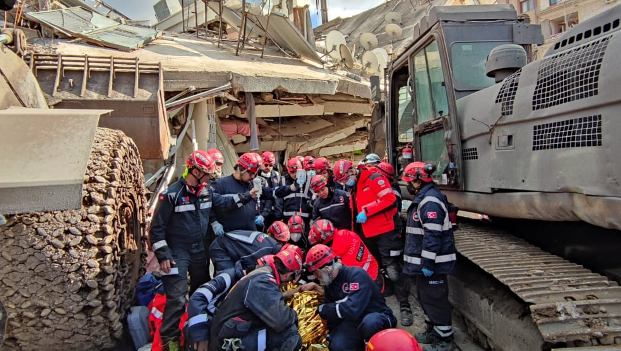 El Betis se vuelca con las víctimas de Turquía y Siria