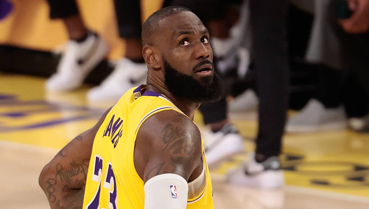 Hacen oficial lo de LeBron James