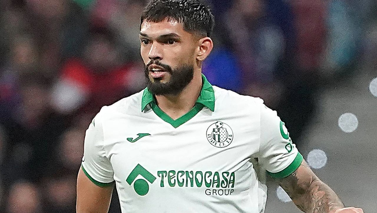 El seleccionador de Paraguay calienta la salida de Alderete: "Quiere dar un salto importante, ya sea en Inglaterra o en otro club de Europa"