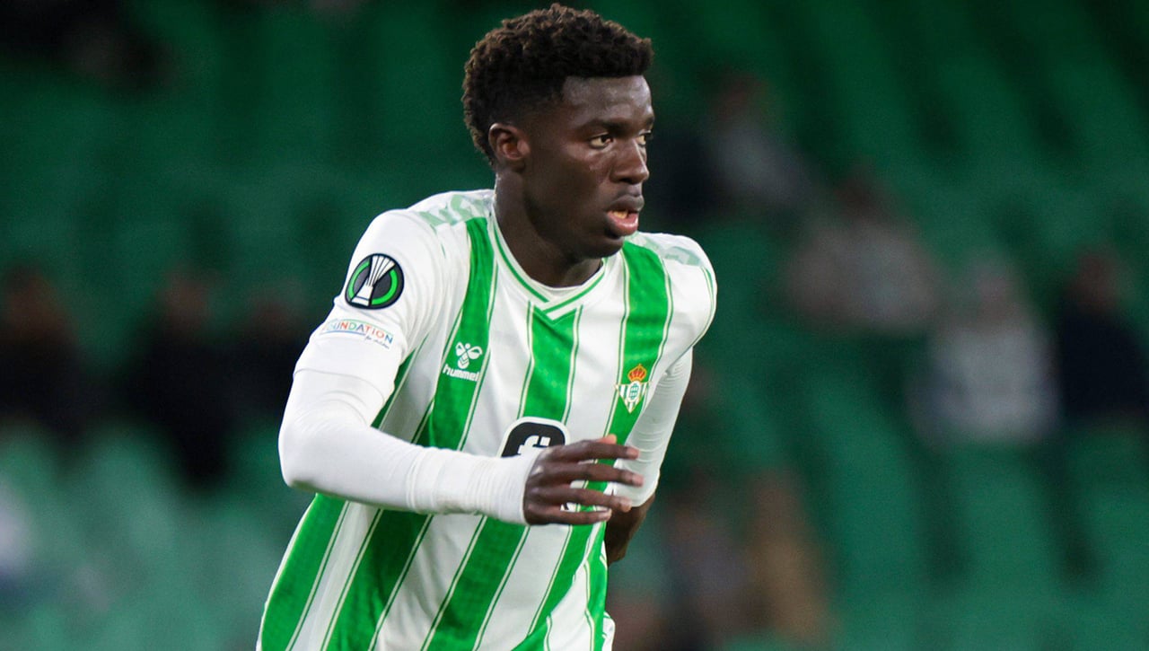 El plan del Betis con Assane Diao para verano y la postura de la joya verdiblanca