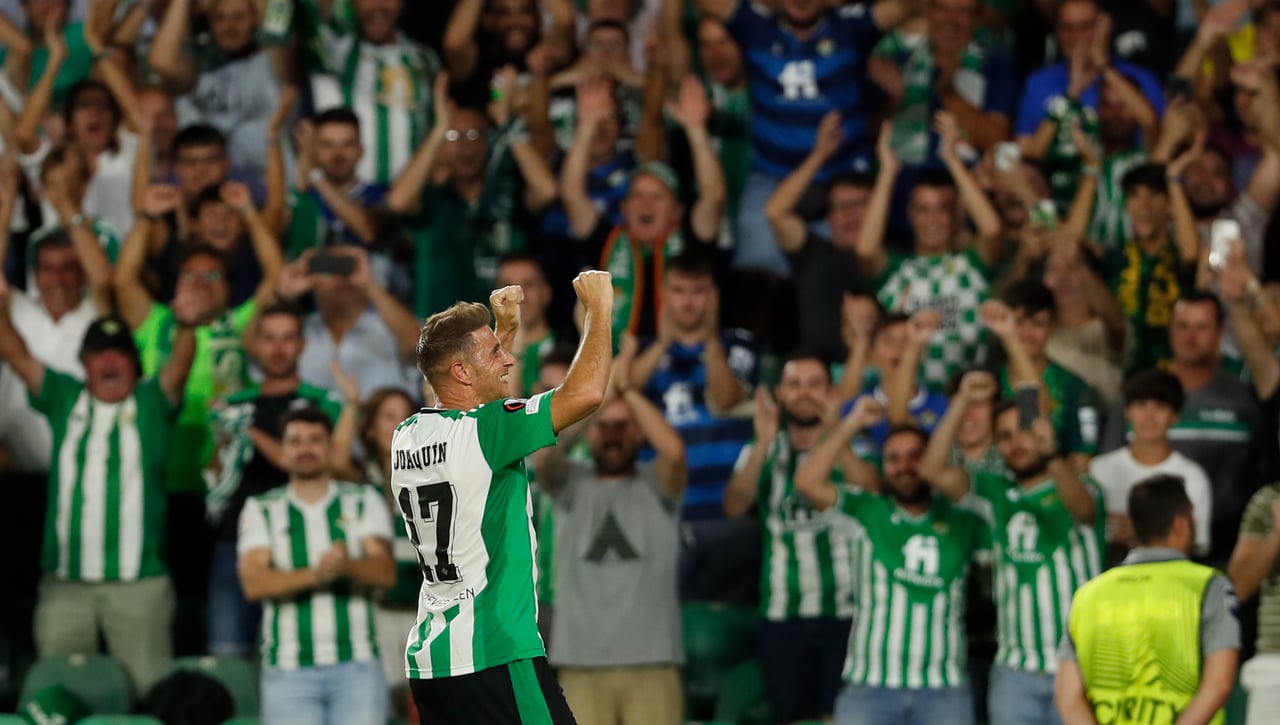 Joaquín revela la opinión del vestuario del Betis sobre la marcha de Álex Moreno