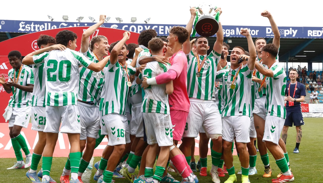 El relevo generacional de los campeones y el nuevo técnico del Betis Deportivo