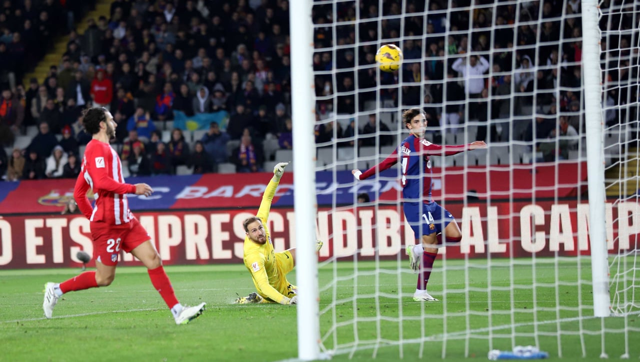 LaLiga planea un 'exilio forzoso' para las aficiones de Barcelona y Atlético de Madrid