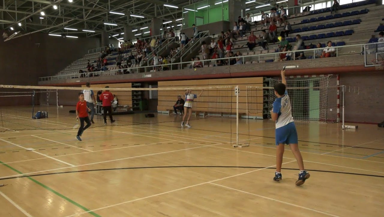 C.B. Unión Los Palacios somete al Triana y domina en Las Cabezas