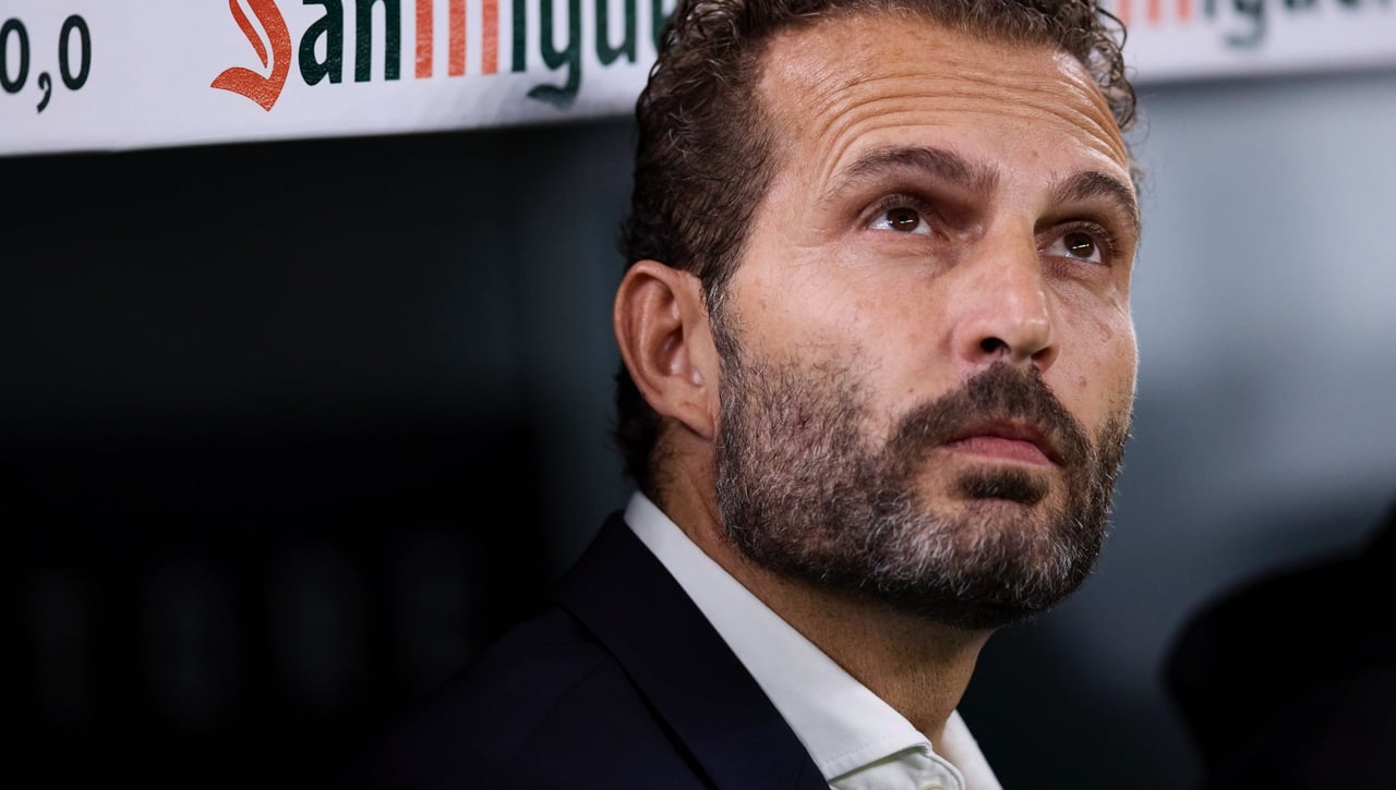 En peligro la continuidad de Rubén Baraja en el Valencia