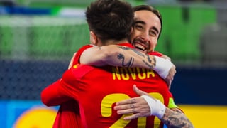 España mete la directa hacia los cuartos de final del Europeo de fútbol sala