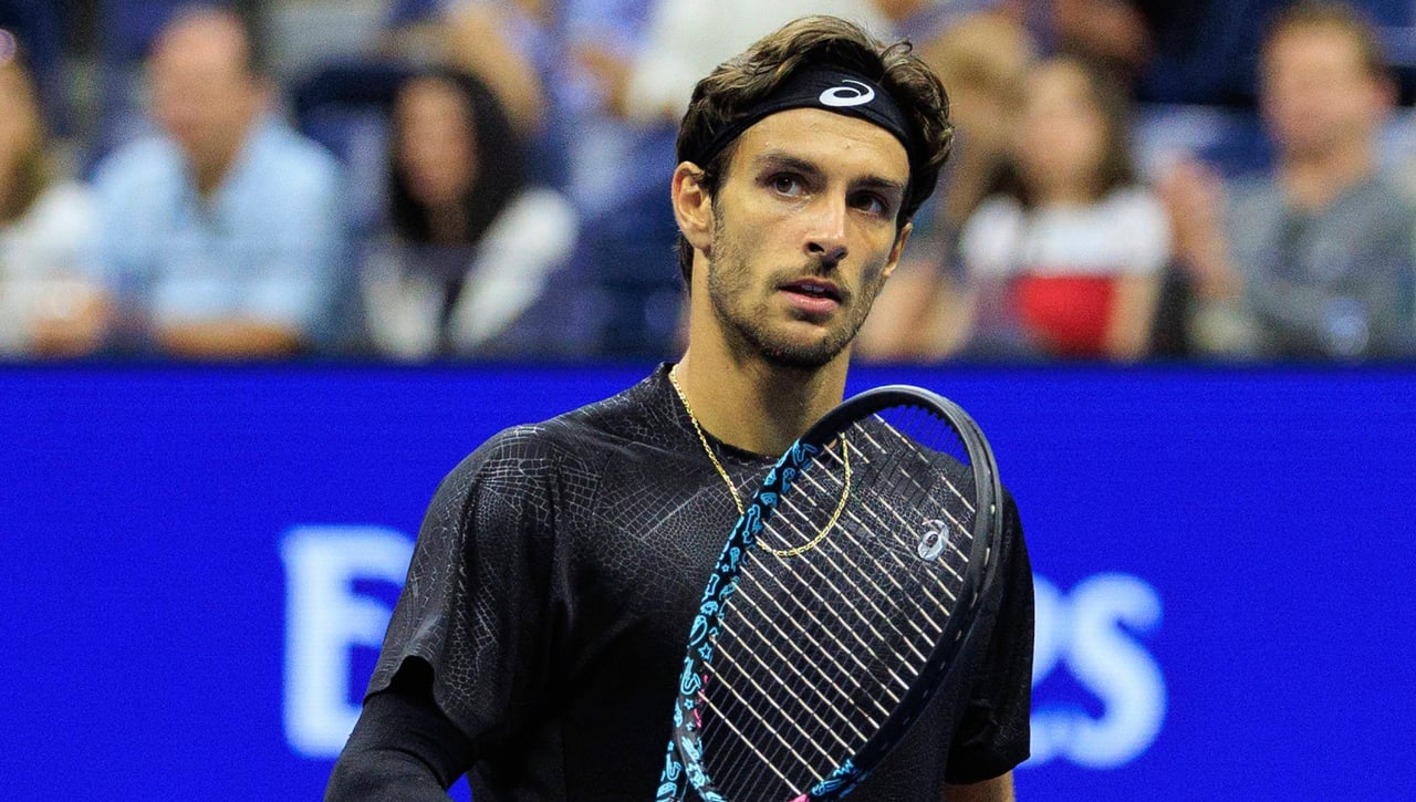 Pekín estalla contra la tos más polémica