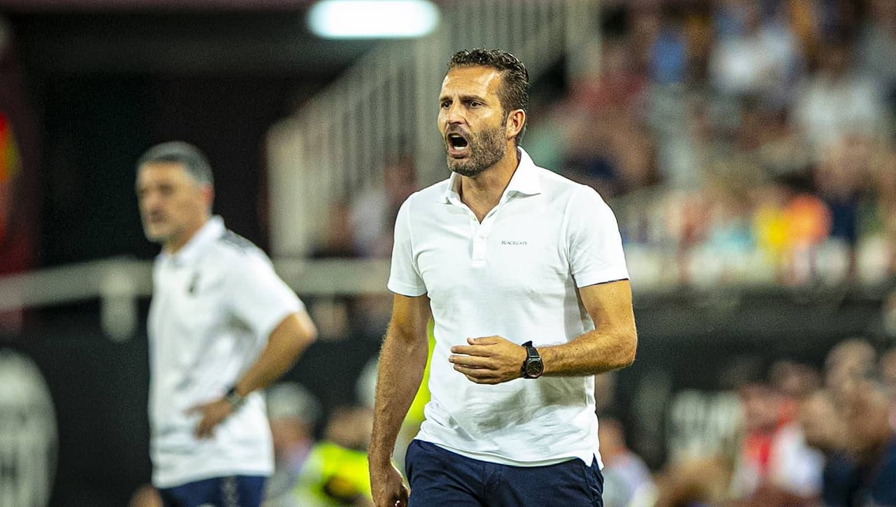 Rubén Baraja confía en que lleguen "refuerzos" al Valencia 