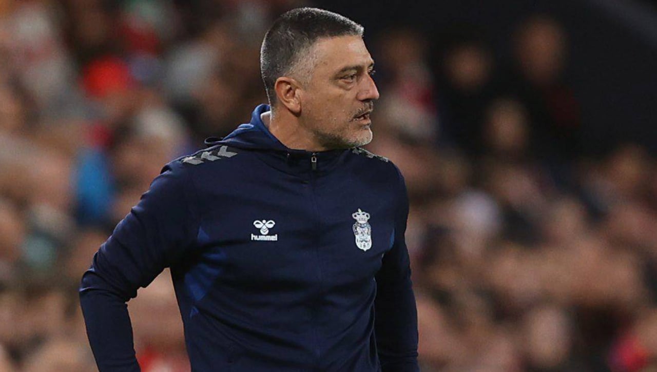 Valles estalla contra el árbitro y García Pimienta señala a otro culpable de la derrota de Las Palmas