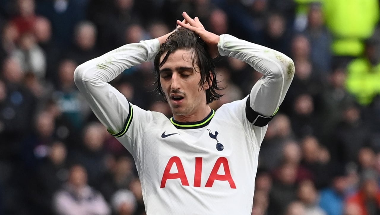 Bryan Gil, sobre la mesa otra vez