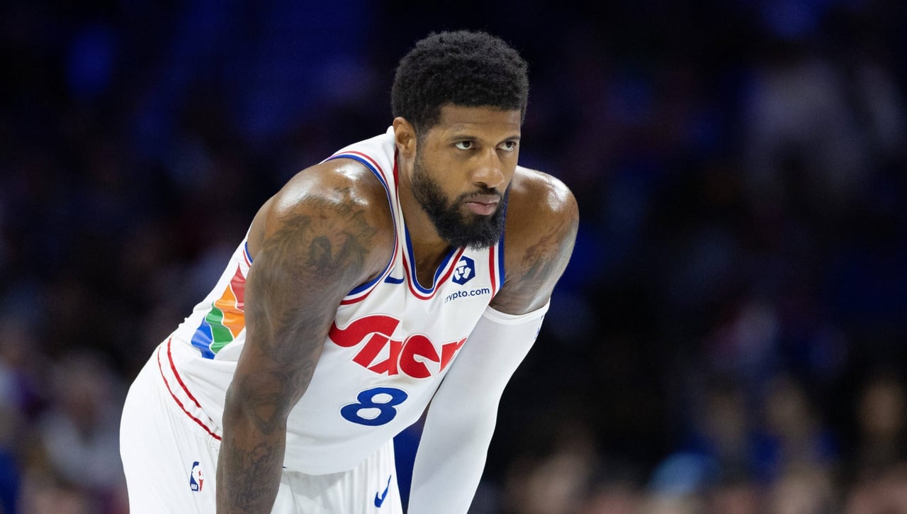 Philadelphia cambia de opinión con Paul George