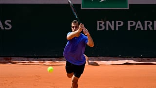 Una baja de última hora beneficia a un tapado en Roland Garros