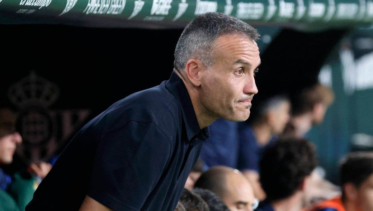 Sergio Francisco sobre la debacle de la Real Sociedad: "Es difícil asumir tanto golpe"