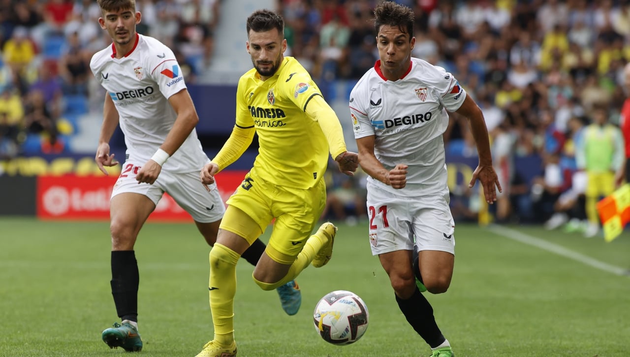 Óliver asegura estar "a tiempo de todo" y con ganas de "poner al Sevilla donde merece"