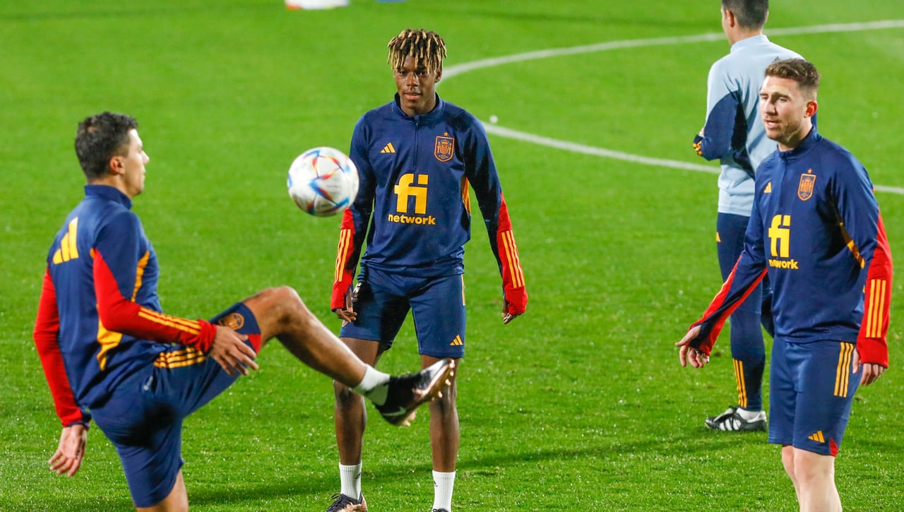 Los dos centrales preferidos por el Athletic Club para sustituir a Iñigo Martínez