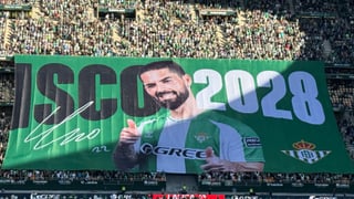 ¡Sorpresa en La Cartuja! El Real Betis anuncia la renovación de Isco con un gran tifo 