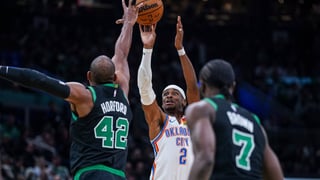 Los Warriors dan el golpe con un campeón de la NBA