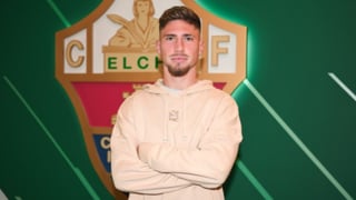 José Ángel Carmona ya habla como jugador del Elche: "Si estoy aquí es porque confío"