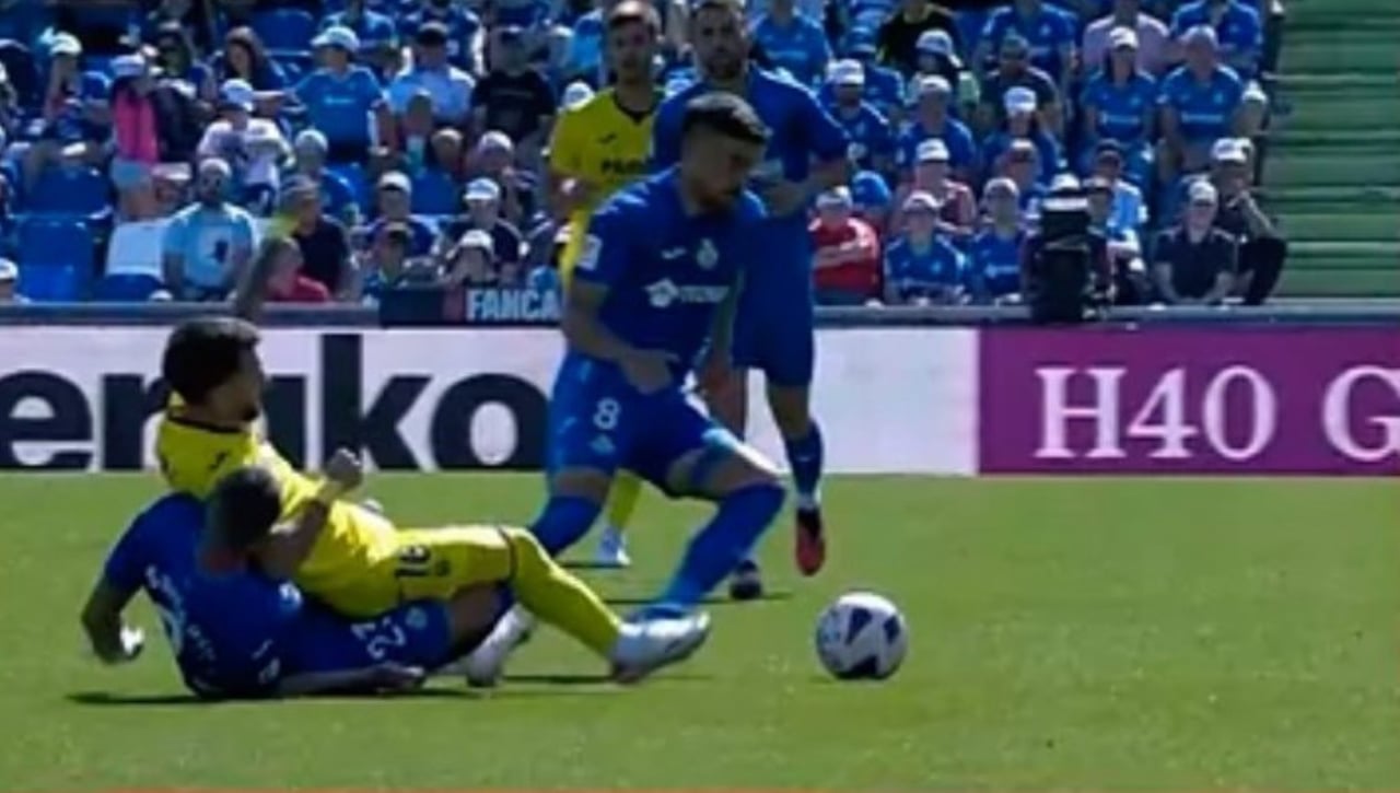 Alerta roja en Villarreal con el codazo y la expulsión de Baena ante el Getafe