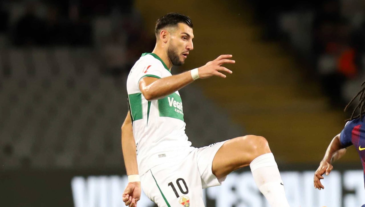 Rafa Mir deja en el aire su futuro y tiene buenas palabras para el Valencia y Carlos Corberán