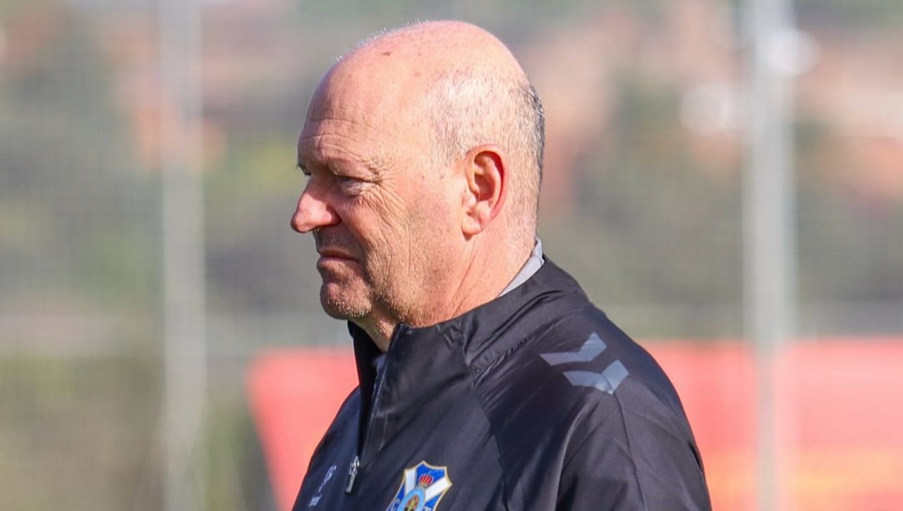 El Tenerife anuncia la renovación de Pepe Mel