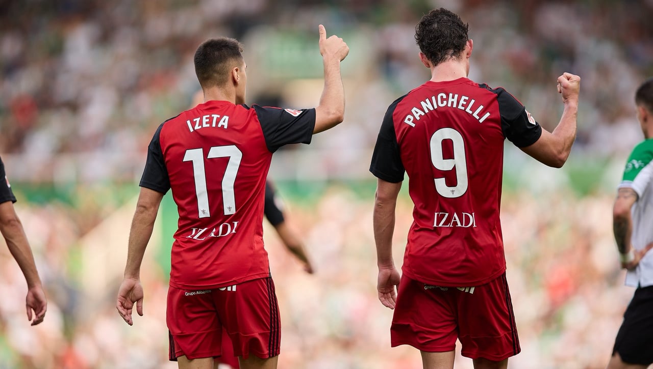 Urko Izeta, uno de los delanteros más cotizados del mercado, sin equipo todavía