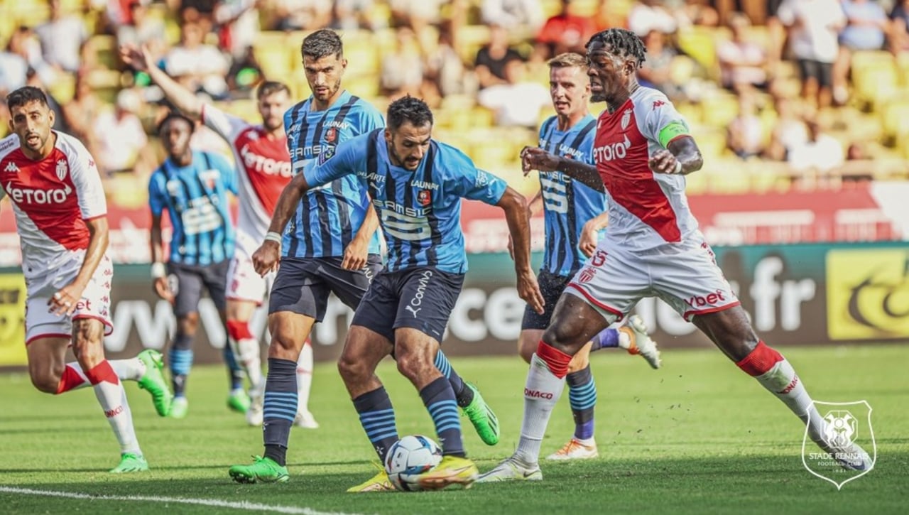 El Sevilla busca gol y no se olvida de Laborde