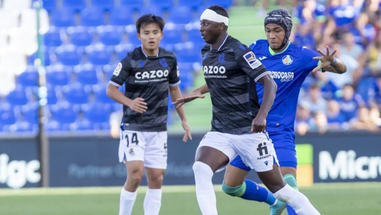 Turki y el Almería se acuerdan de Sadiq tras su lesión y de sus objetivos